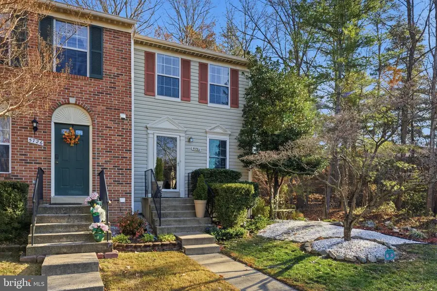 5724 Harrier Dr, Clifton, VA 20124 - Image #2