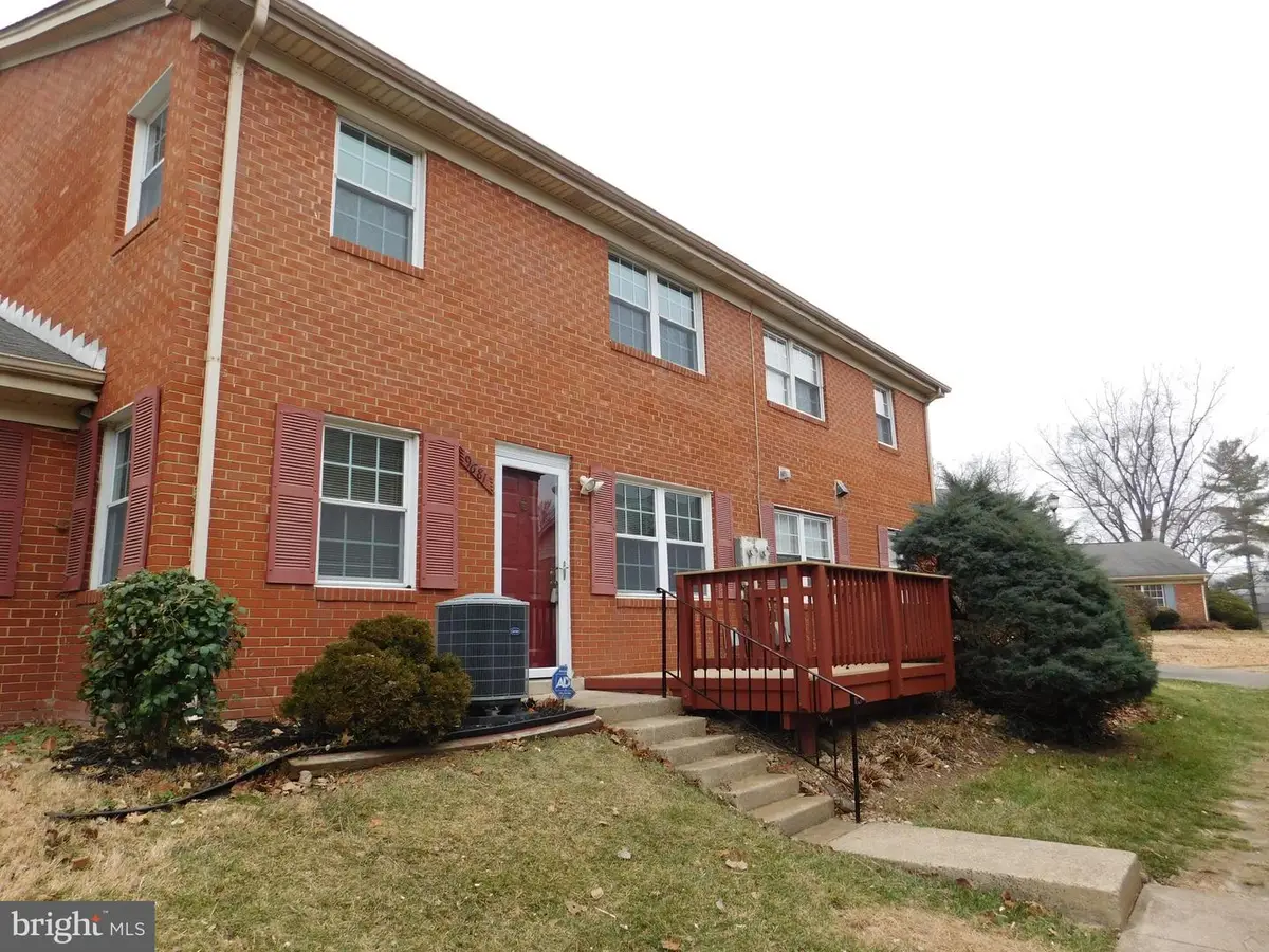 9681 Hagel Cir #36/e, Lorton, VA 22079 - Image #1