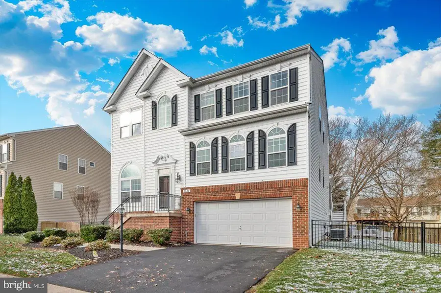 1686 Winterwood Ct, Herndon, VA 20170 - Image #2