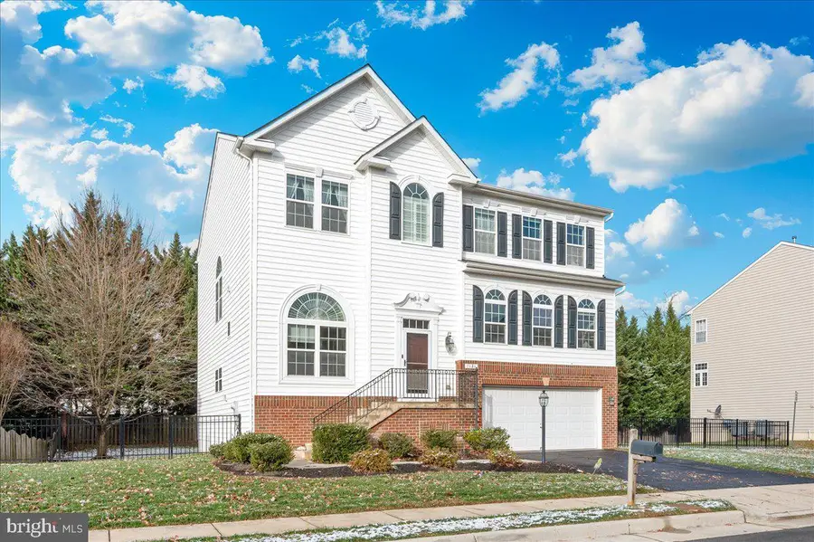 1686 Winterwood Ct, Herndon, VA 20170 - Image #3