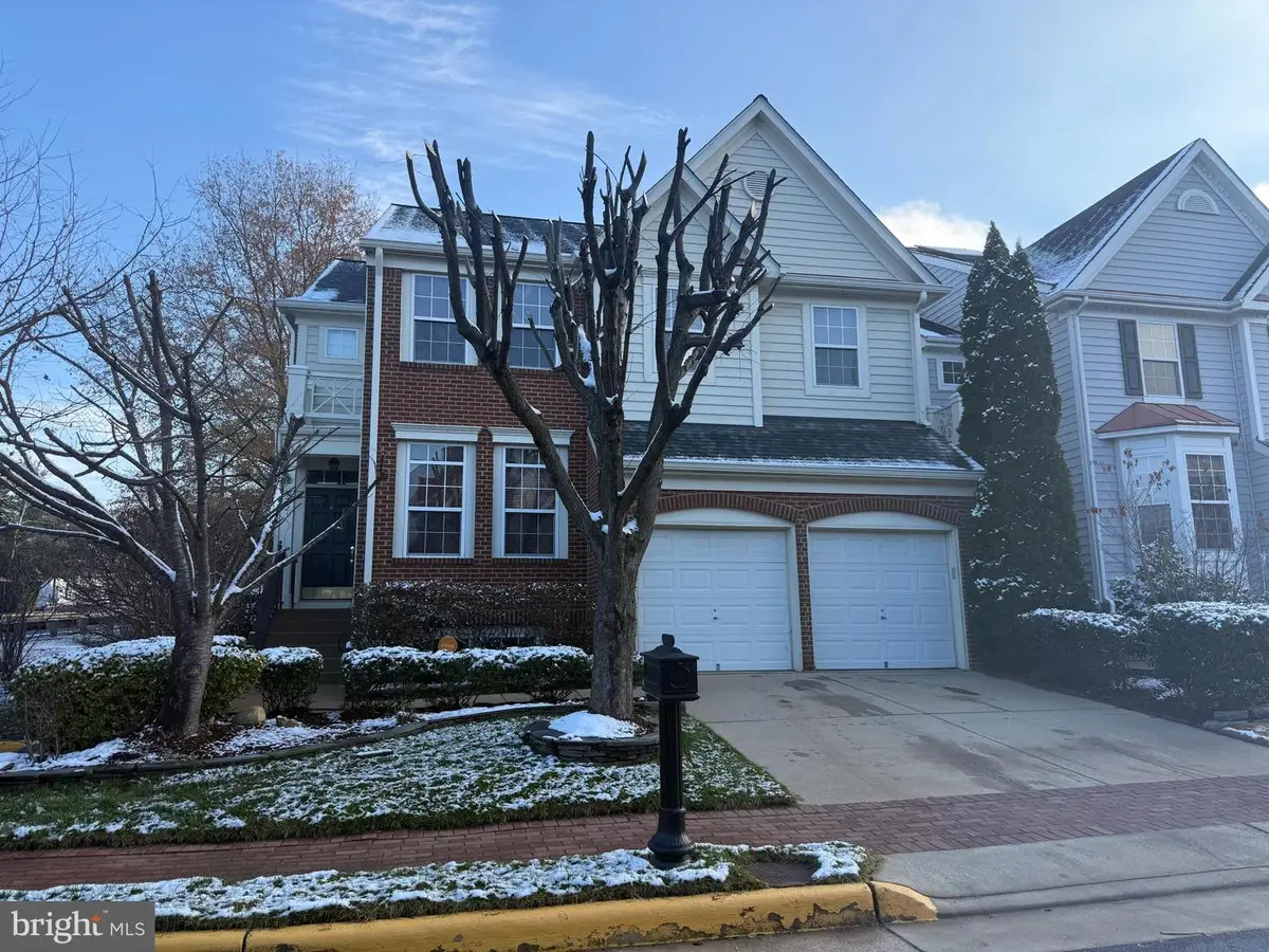 8921 Mayhew Ct, Lorton, VA 22079 - Image #1