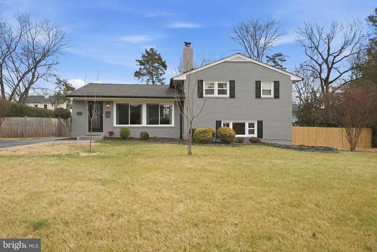 6803 Derrell Ct, Alexandria, VA 22307 - Image #1