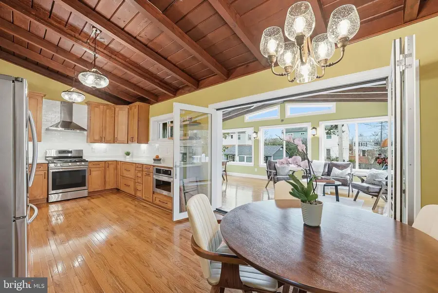 6803 Derrell Ct, Alexandria, VA 22307 - Image #3