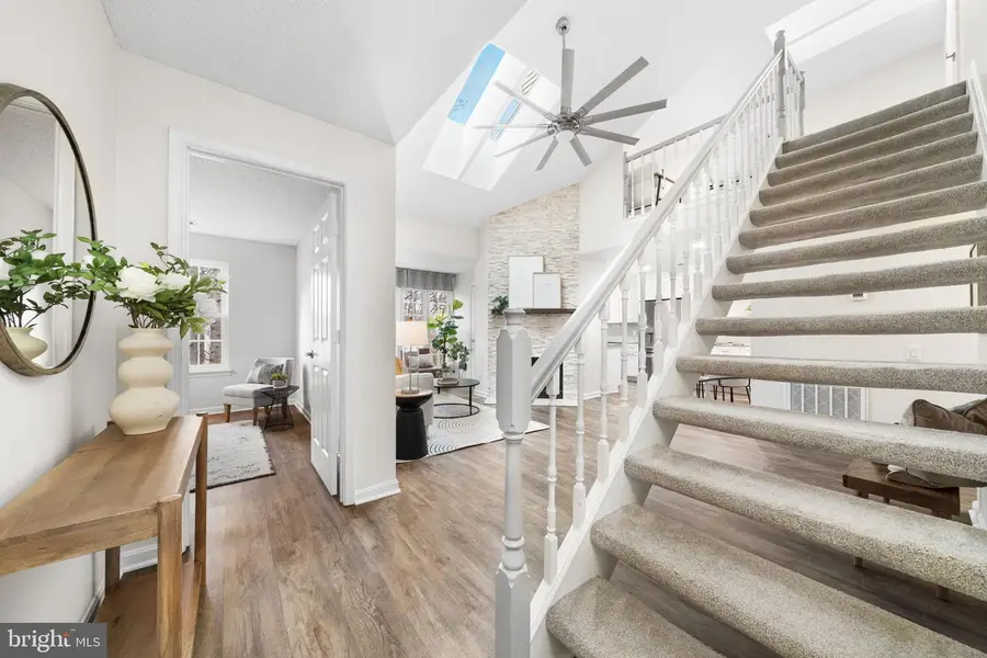 12014 Golf Ridge Ct #302, Fairfax, VA 22033 - Image #2