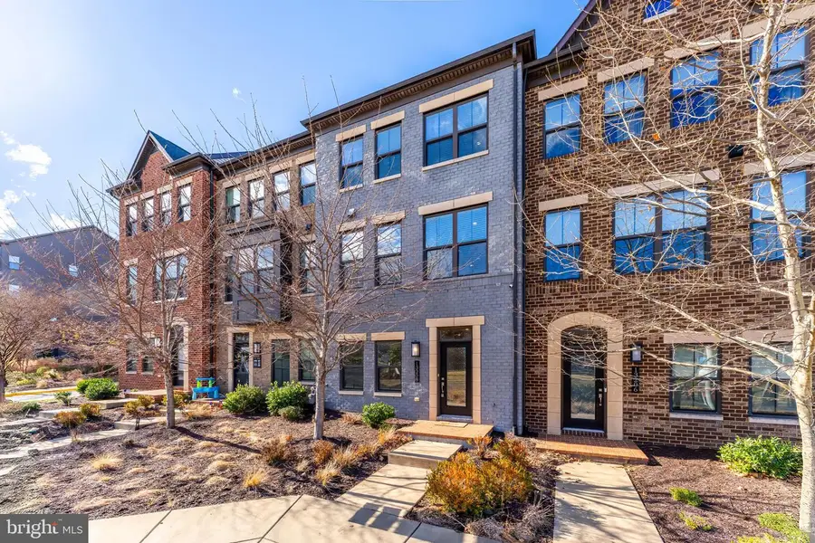 13208 Woodland Park Rd, Herndon, VA 20171 - Image #2