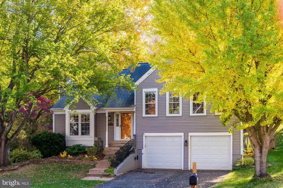 3919 Bokel Dr, Chantilly, VA 20151 - #3