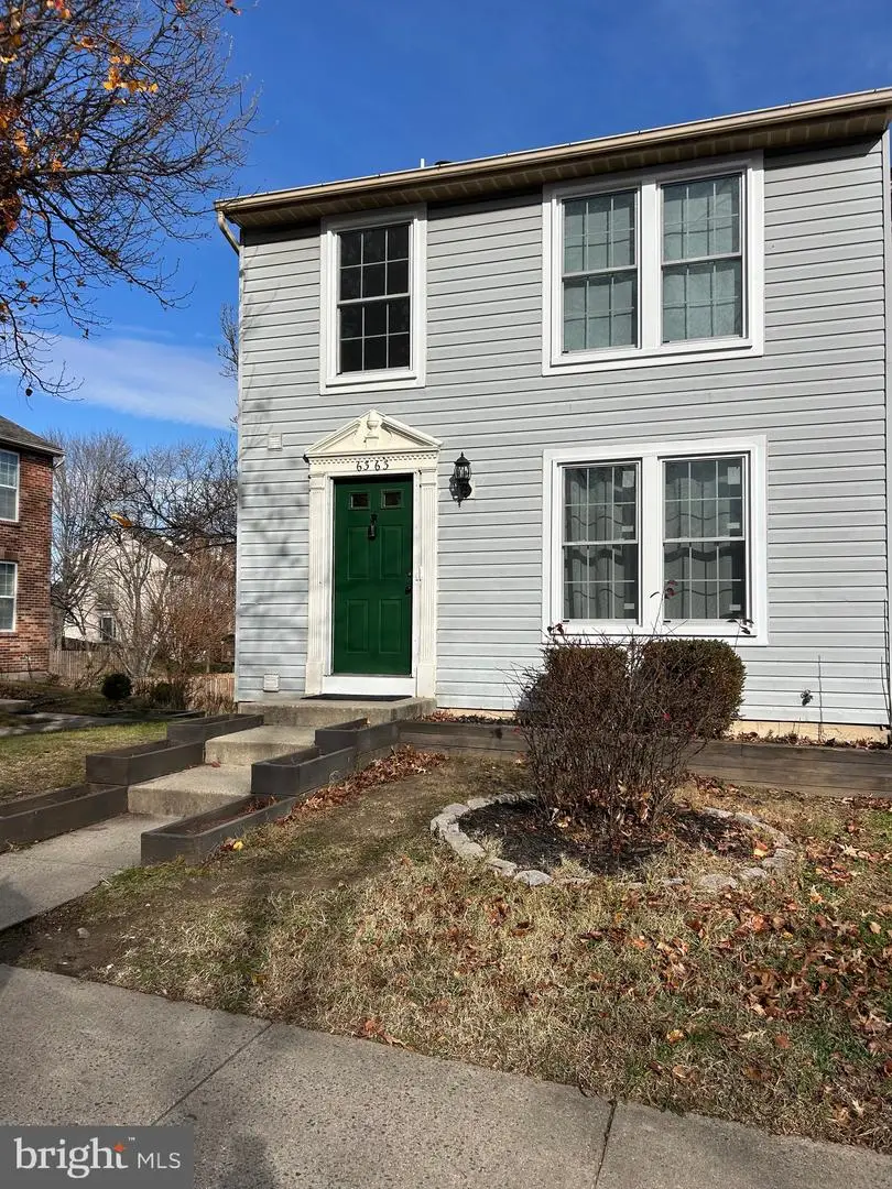 6363 Generals Ct, Centreville, VA 20121 - Image #1