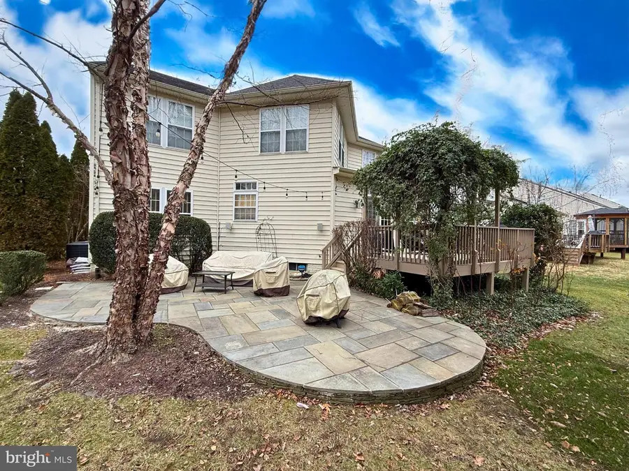 5564 La Vista Dr, Alexandria, VA 22310 - Image #3