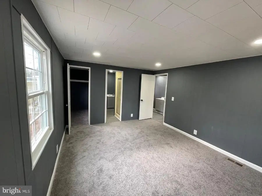 14731 National Dr, Chantilly, VA 20151 - Image #3