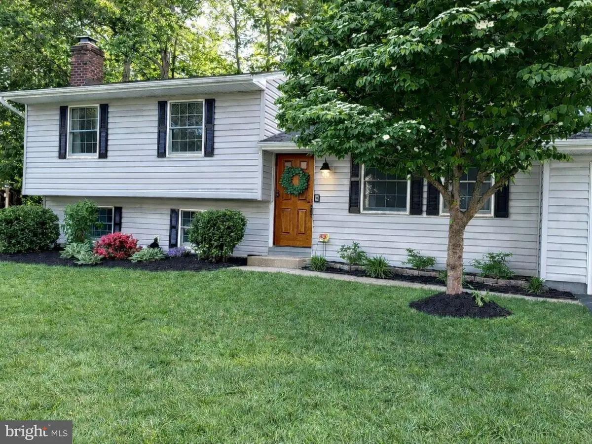 7902 Cliff Rock Ct, Springfield, VA 22153 - Image #1