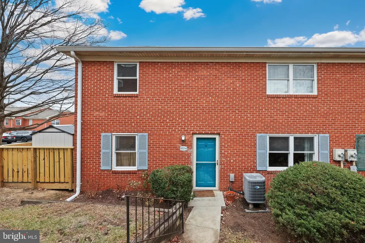 9514 Hagel Cir #03/c, Lorton, VA 22079 - Image #1