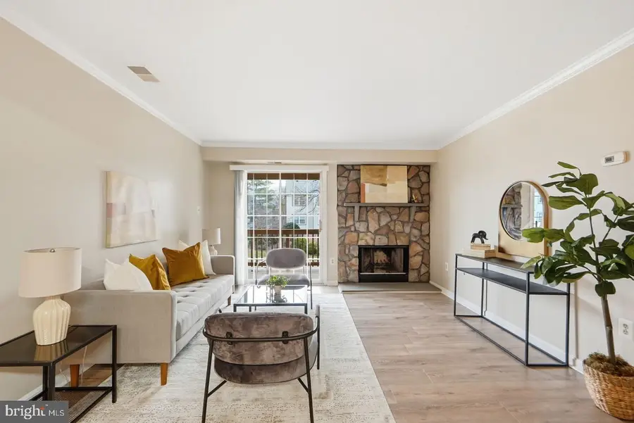 6917 Victoria Dr #e, Alexandria, VA 22310 - Image #3