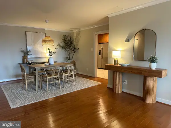 1800 Old Meadow Rd #1720, MCLEAN, VA 22102