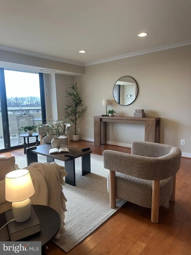 1800 Old Meadow Rd #1720, McLean, VA 22102 - Image #3