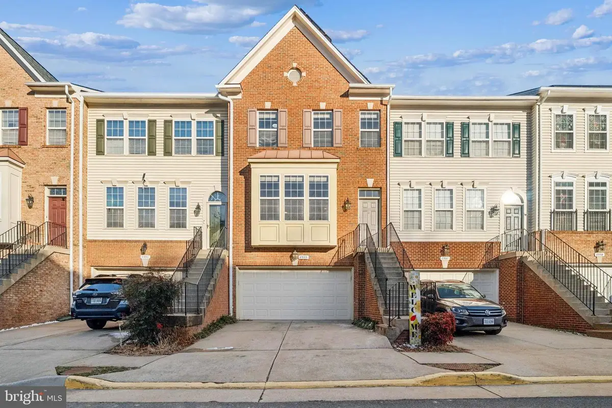 8555 Wyngate Manor Ct, Alexandria, VA 22309 - Image #1