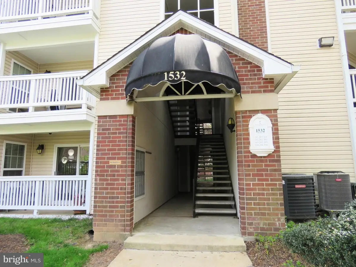 1532 Lincoln Way #203, McLean, VA 22102 - Image #1