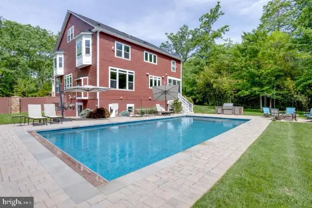 3529 Barkley Dr, Fairfax, VA 22031 - #3