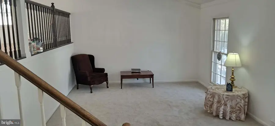 9217 Dorothy Ln, Springfield, VA 22153 - #2