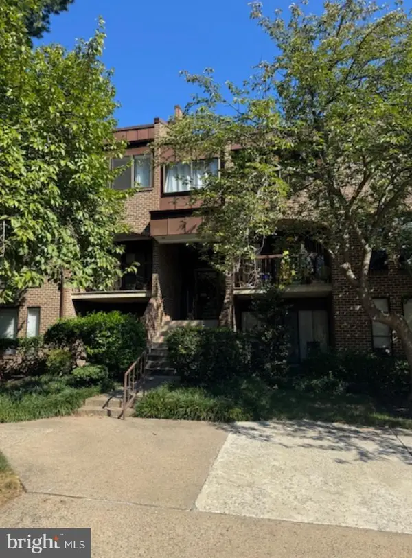 11260 Chestnut Grove Sq #139, RESTON, VA 20190