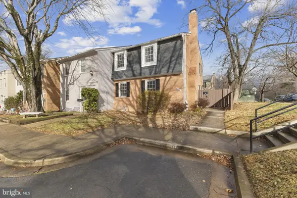 8400 Thompson Rd, ANNANDALE, VA 22003