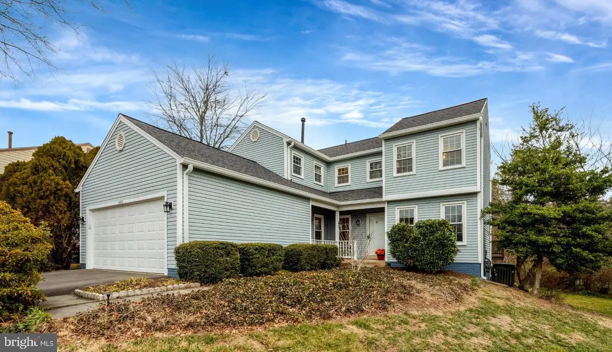 14404 Coachway Dr, Centreville, VA 20120 - #1