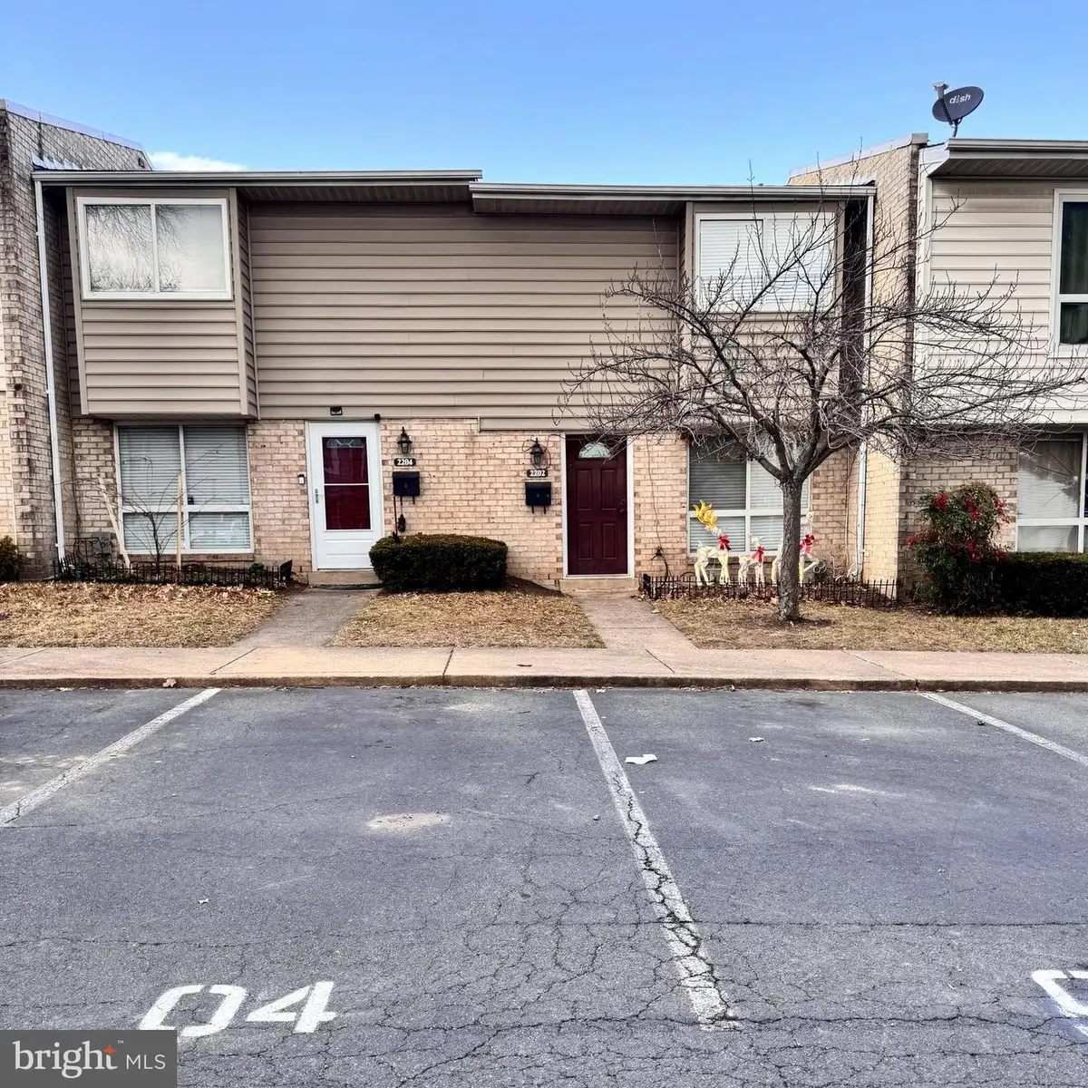 2202 Huston Pl, Herndon, VA 20170 - #1