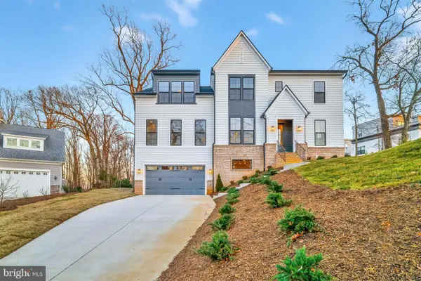 2021 Nordlie Pl, FALLS CHURCH, VA 22043