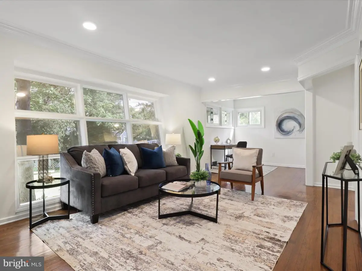 6408 Cavalier Dr, Alexandria, VA 22307 - Image #1