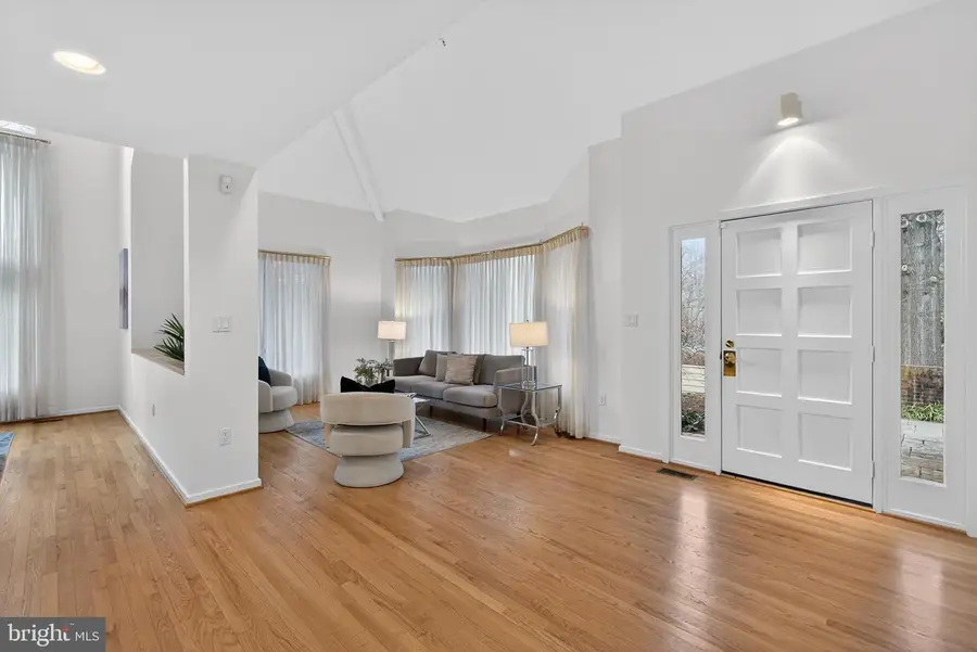 1419 Belcastle Ct, Reston, VA 20194 - Image #3