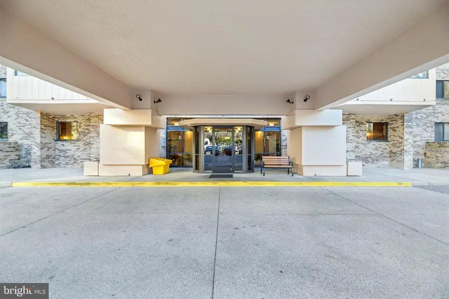 5904 Mount Eagle Dr #1615, Alexandria, VA 22303 - Image #3