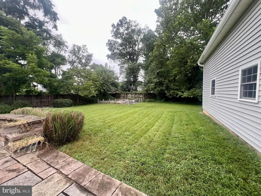 6215 Edison Dr, Alexandria, VA 22310 - #3