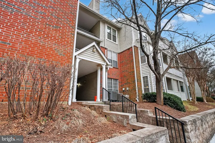 12160 Penderview Ter #1102, Fairfax, VA 22033 - Image #2