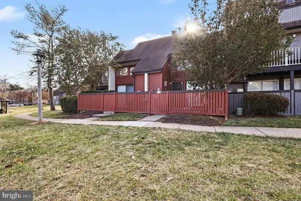 3936 Woodhue Pl #21, ALEXANDRIA, VA 22309