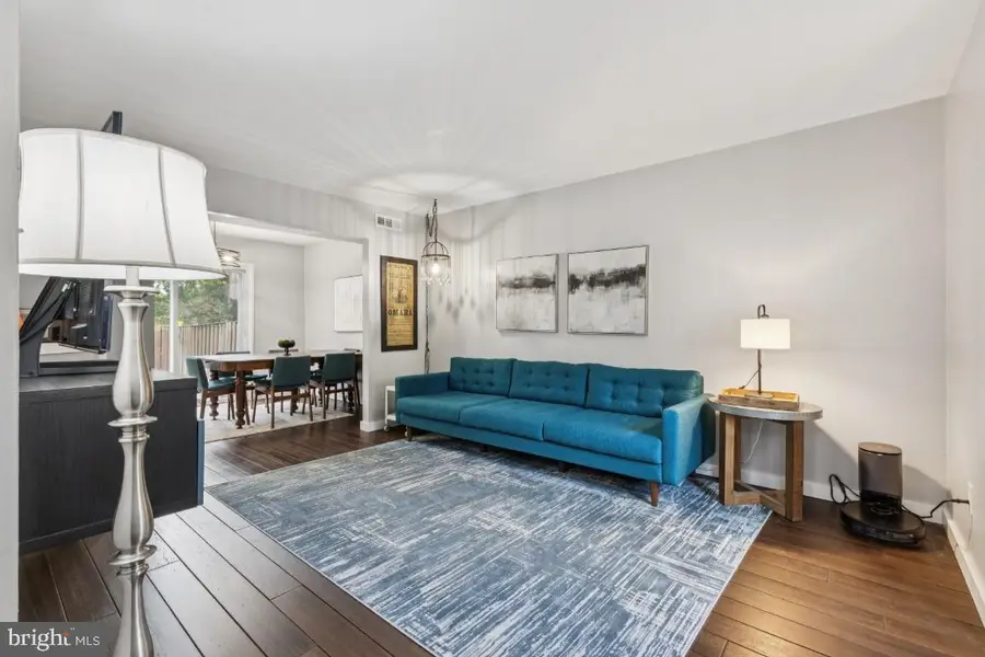 5143 Arrit Ct, Burke, VA 22015 - Image #2