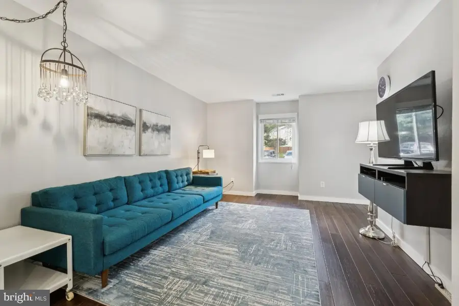 5143 Arrit Ct, Burke, VA 22015 - Image #3