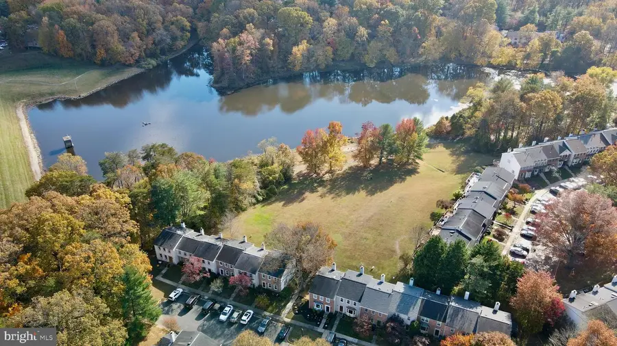 5734 Edgewater Oak Ct, Burke, VA 22015 - #2