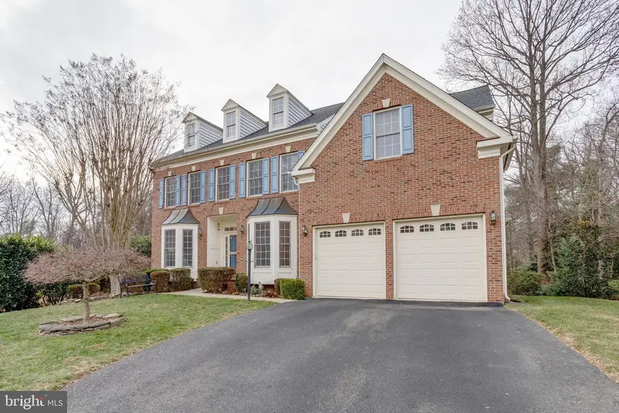 10214 Glen Chase Ct, Fairfax, VA 22032 - Image #2