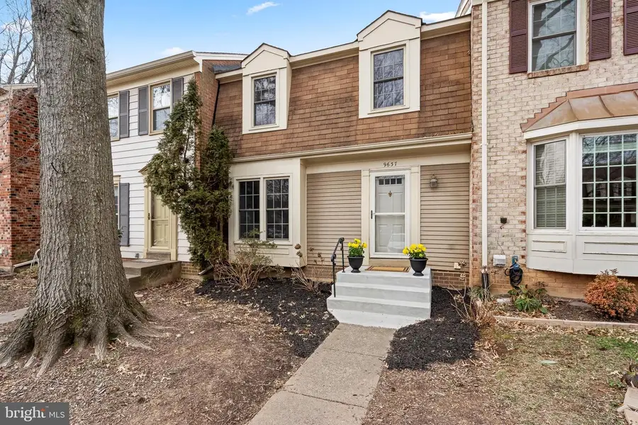 9637 Scotch Haven Dr, Vienna, VA 22181 - Image #3