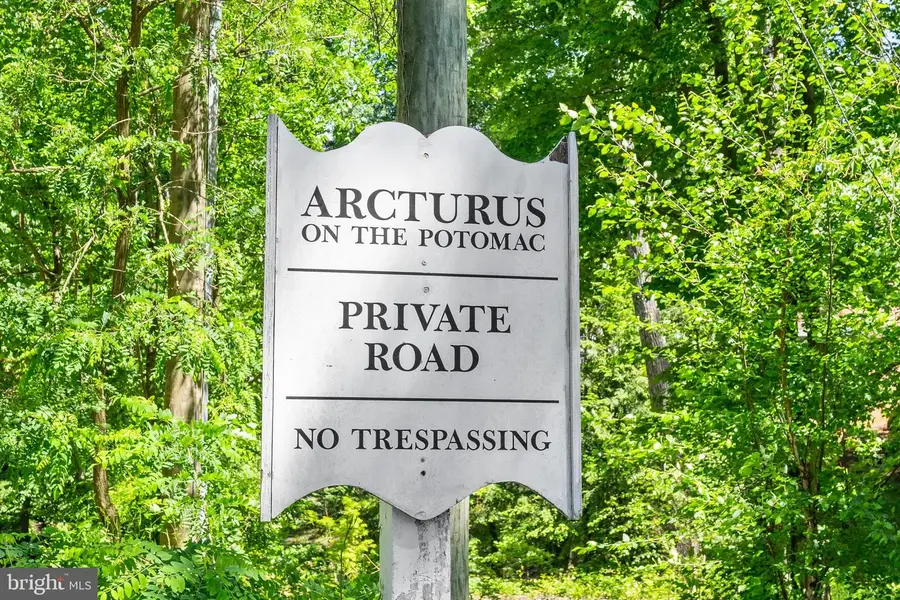 815 Arcturus On The Potomac, Alexandria, VA 22308 - Image #2