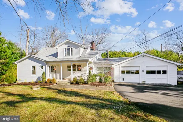 2627 Five Oaks Rd, VIENNA, VA 22181