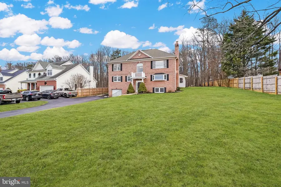 4515 Forest Hill Dr, Fairfax, VA 22030 - Image #2