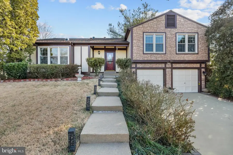 5515 Buggy Whip Dr, Centreville, VA 20120 - Image #2