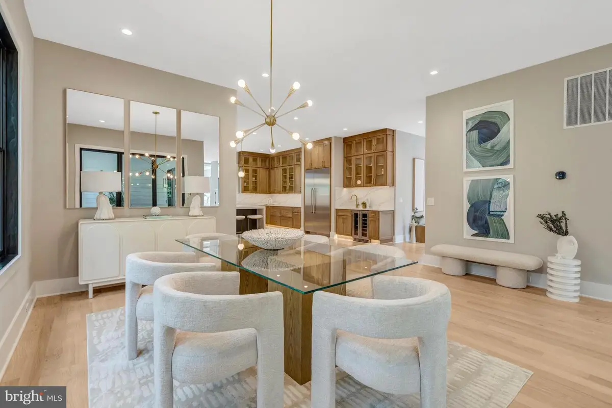 7400 Churchill Rd, McLean, VA 22101 - Image #1