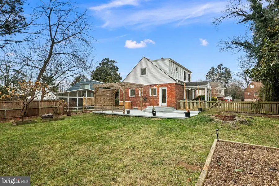 7231 Tyler Ave, Falls Church, VA 22042 - Image #2