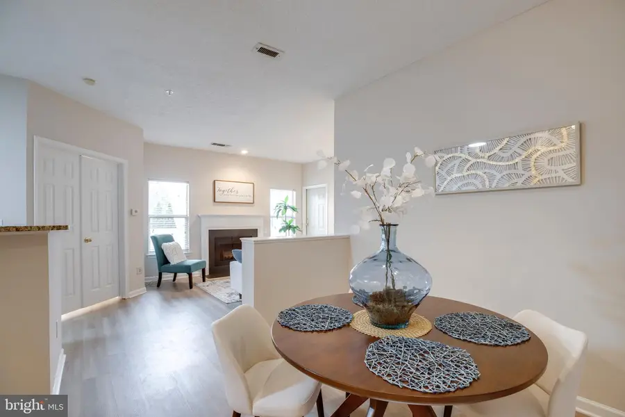 14301 Grape Holly Grv #23, Centreville, VA 20121 - Image #3