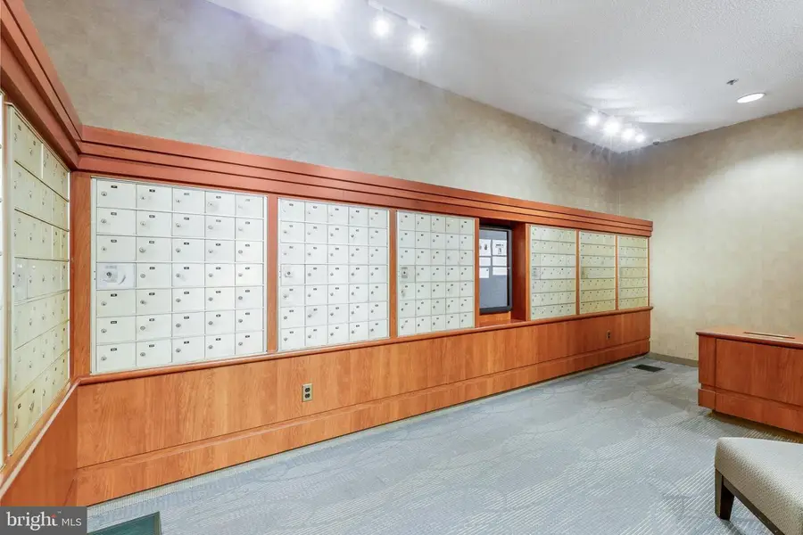 5501 Seminary Rd #1503s, Falls Church, VA 22041 - Image #3