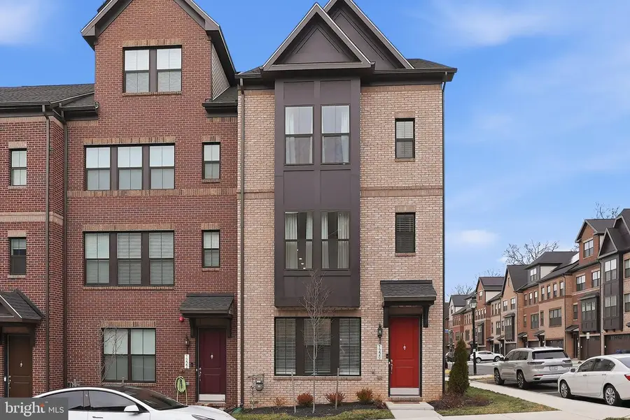 7220 Mountaineer Dr, Alexandria, VA 22306 - Image #2