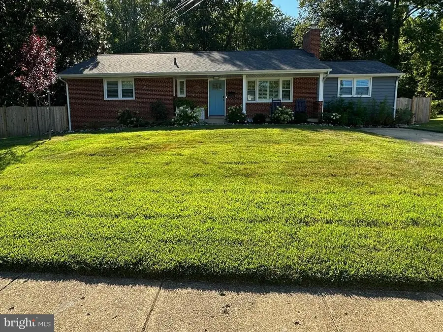 6726 Bostwick Dr, Springfield, VA 22151 - Image #3