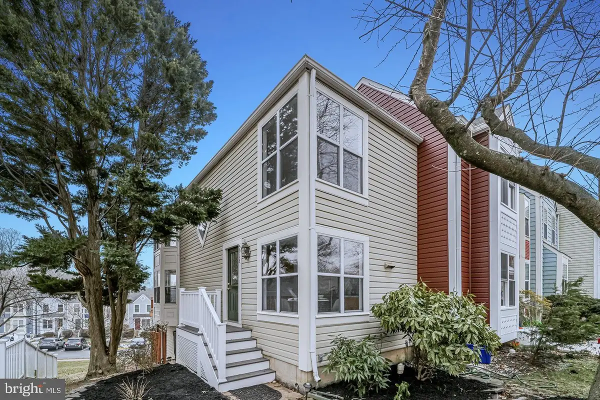 5913 Sir Cambridge Way, Alexandria, VA 22315 - Image #1