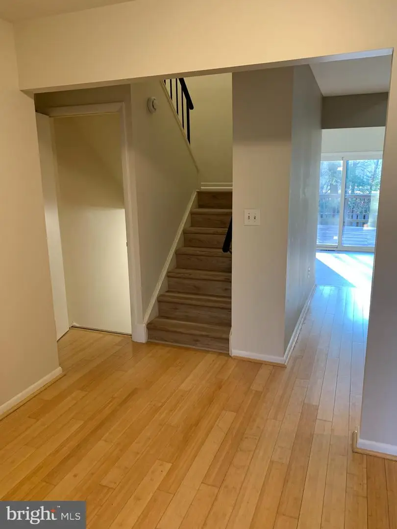 11854 S Lakes Ct, Reston, VA 20191 - Image #2